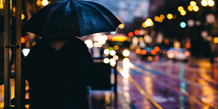 球速体育-浓眉和文班生涯第三年数据相近 美媒感慨：联盟本该属于浓眉的